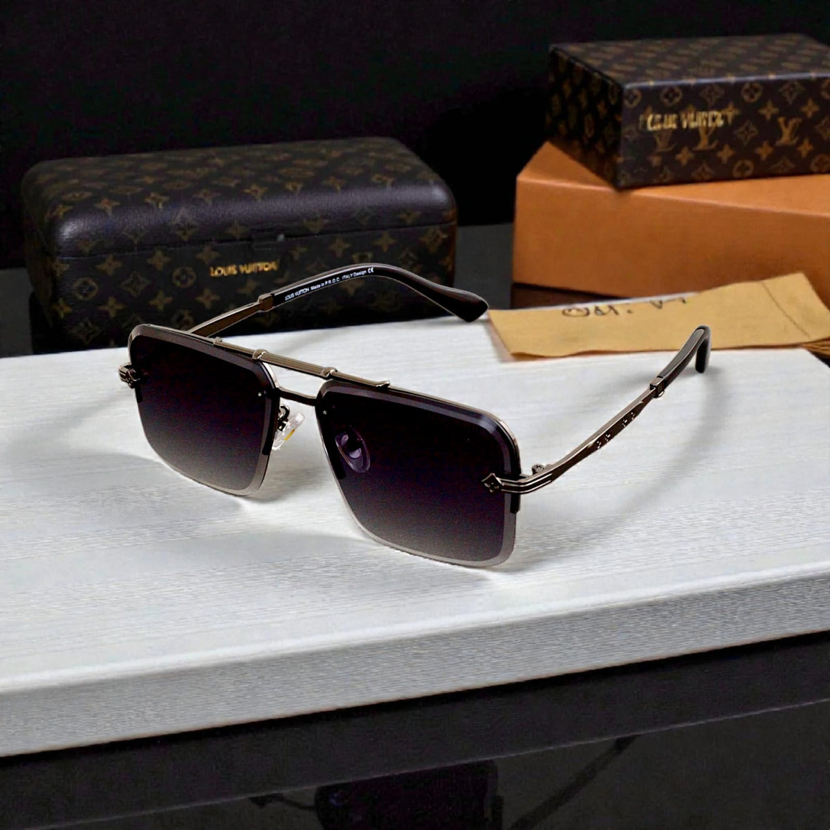 Louis Vuitton Lo10