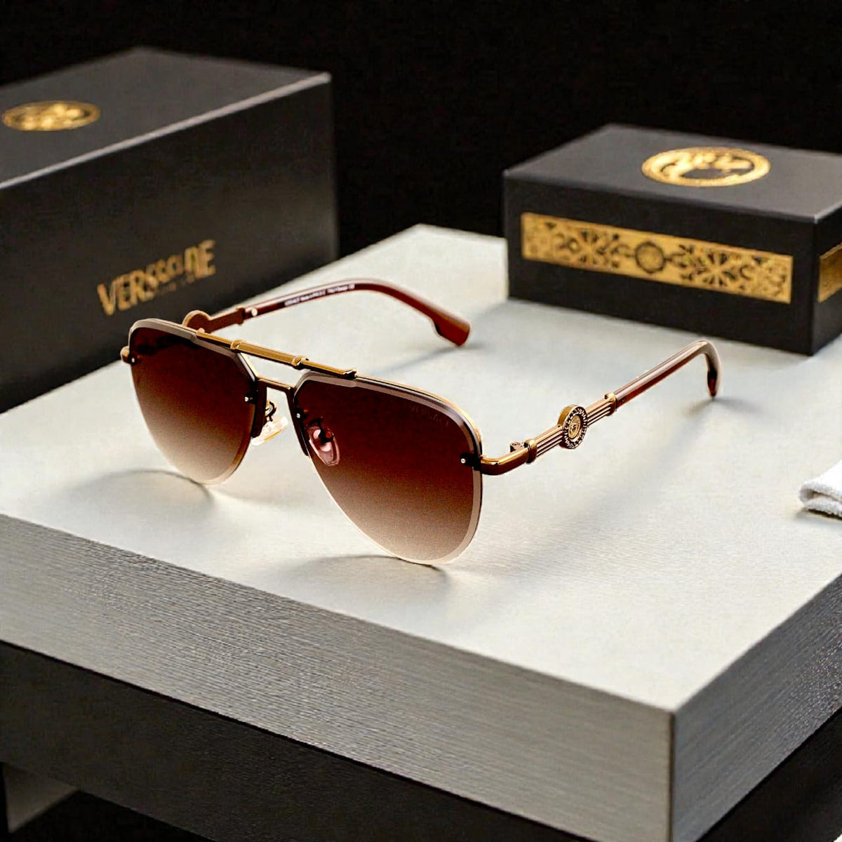 Versace Ve4