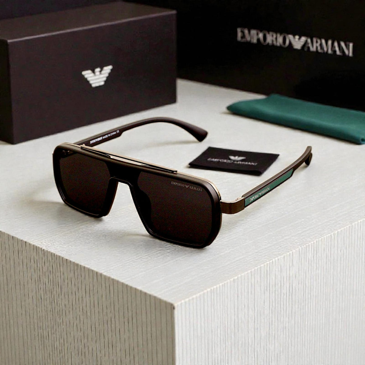 Emporio Armani E7