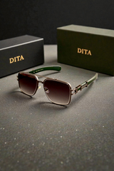 dita avitor