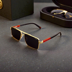 🕶️ PRADA – نظارة شمسية فاخرة