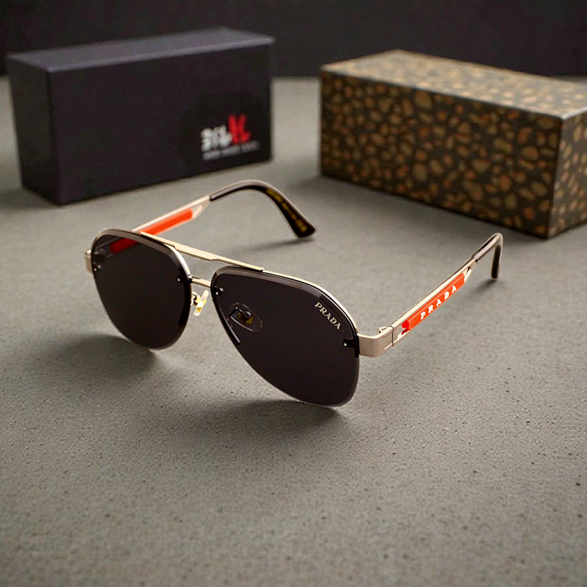 🕶️ نظارة PRADA a1 – تصميم فاخر وعصري