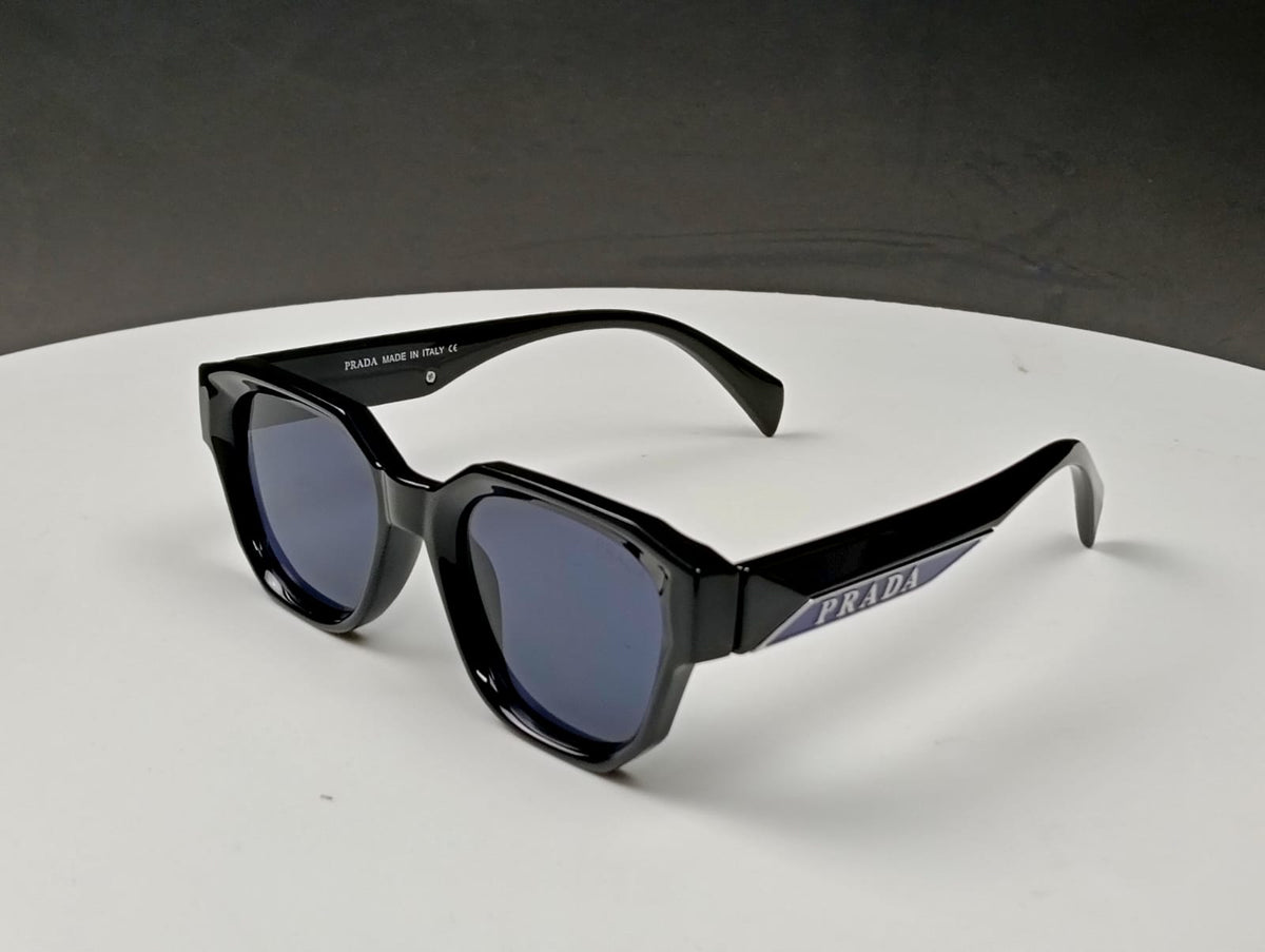 Prada Pr4