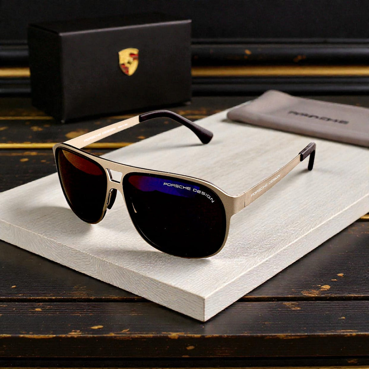 Porsche Design P06